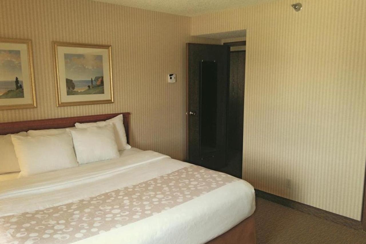 La Quinta By Wyndham Detroit Hotel