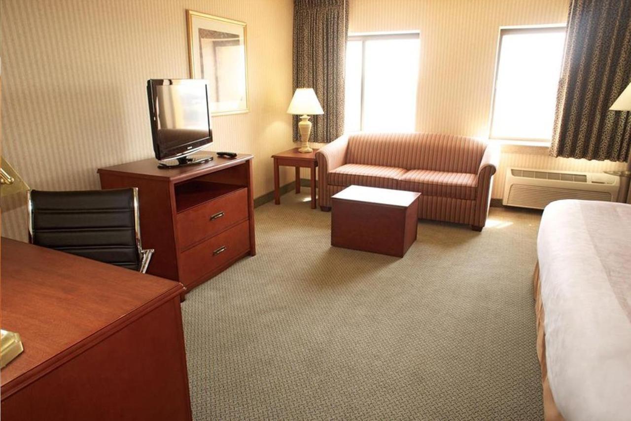 Hotel La Quinta By Wyndham Detroit Southgate