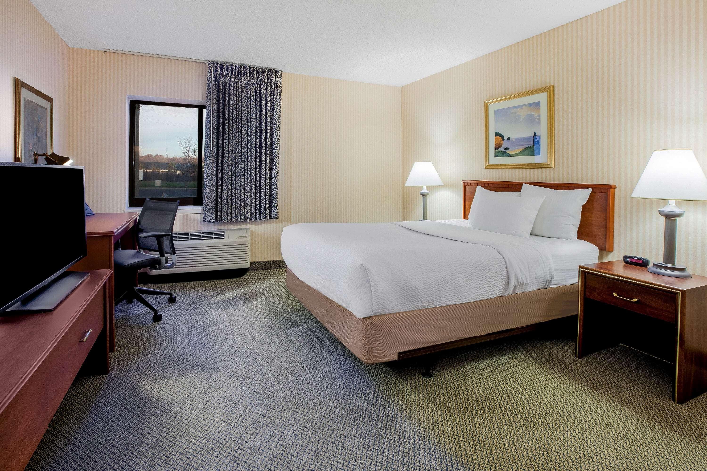 La Quinta By Wyndham Detroit 3*