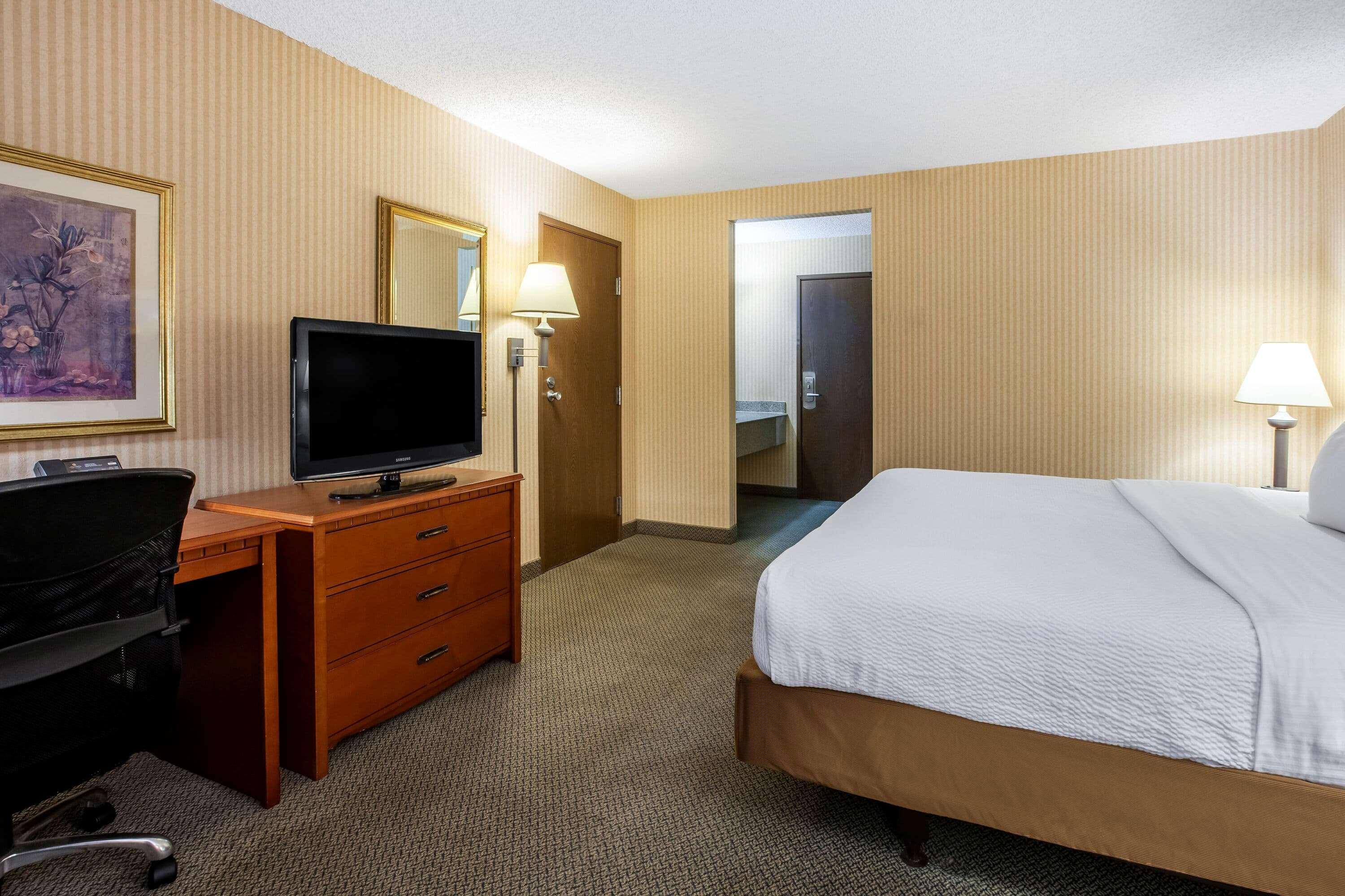 Hotel La Quinta By Wyndham Detroit Southgate