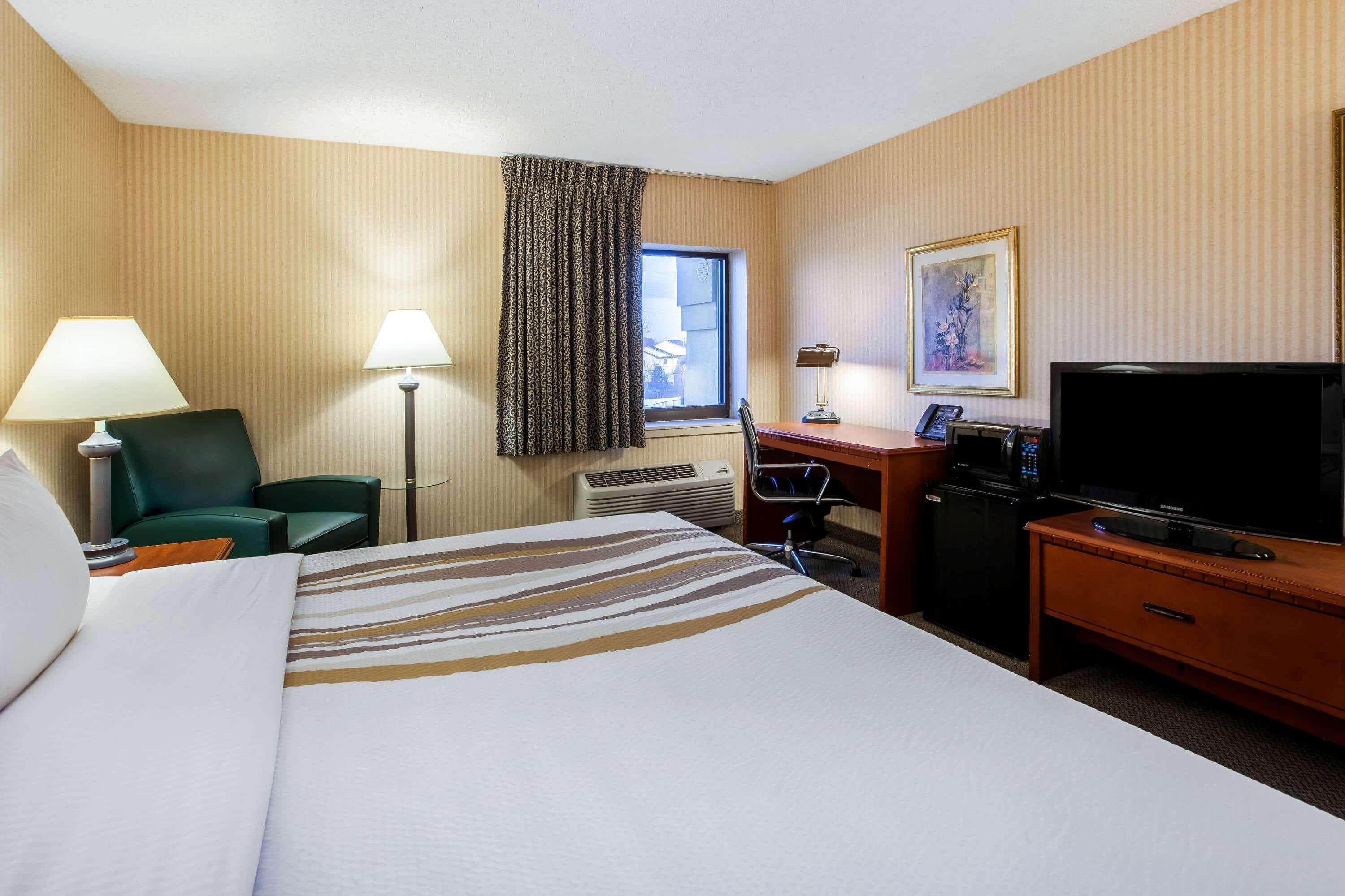 Hotel La Quinta By Wyndham Detroit Southgate
